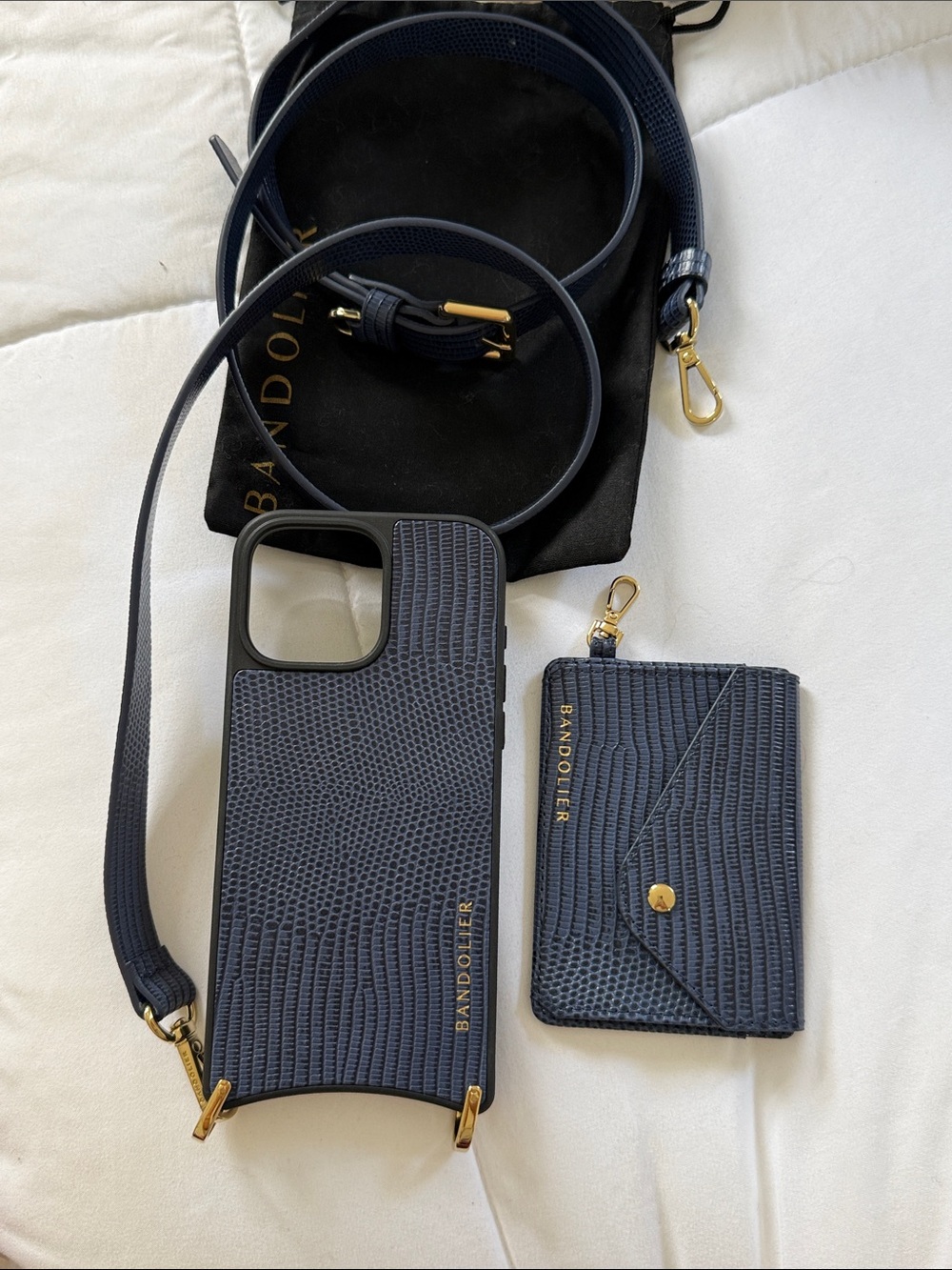 LIKE NEW BANDOLIER Textured Leather Crossbody Case with Wallet iPhone 16 pro max